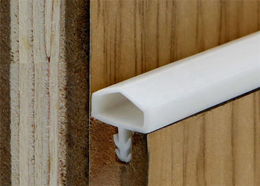 TPE Typ gniazda TPV Niestandardowe uszczelki gumowe / Gumowe profile wytłaczane z PVC do drzwi drewnianych